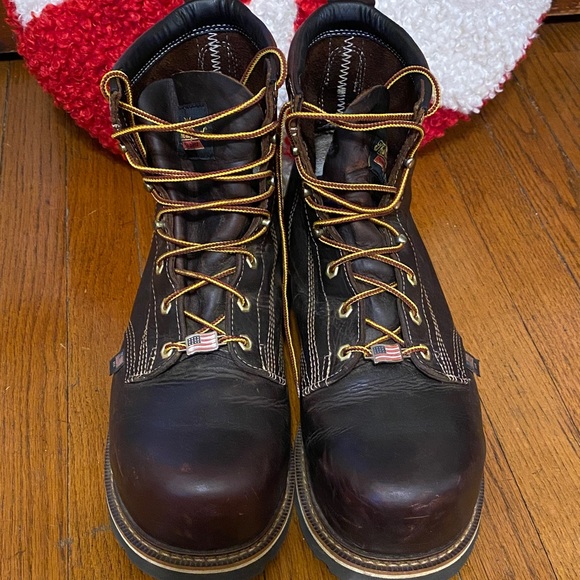 Thorogood Men's Rugged Brown Leather Work Boots - Picture 2 of 6